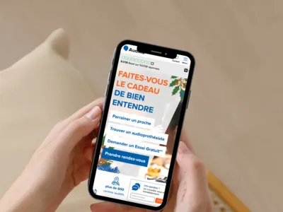 Réunion de travail autour d'un tableau de suivi de projet