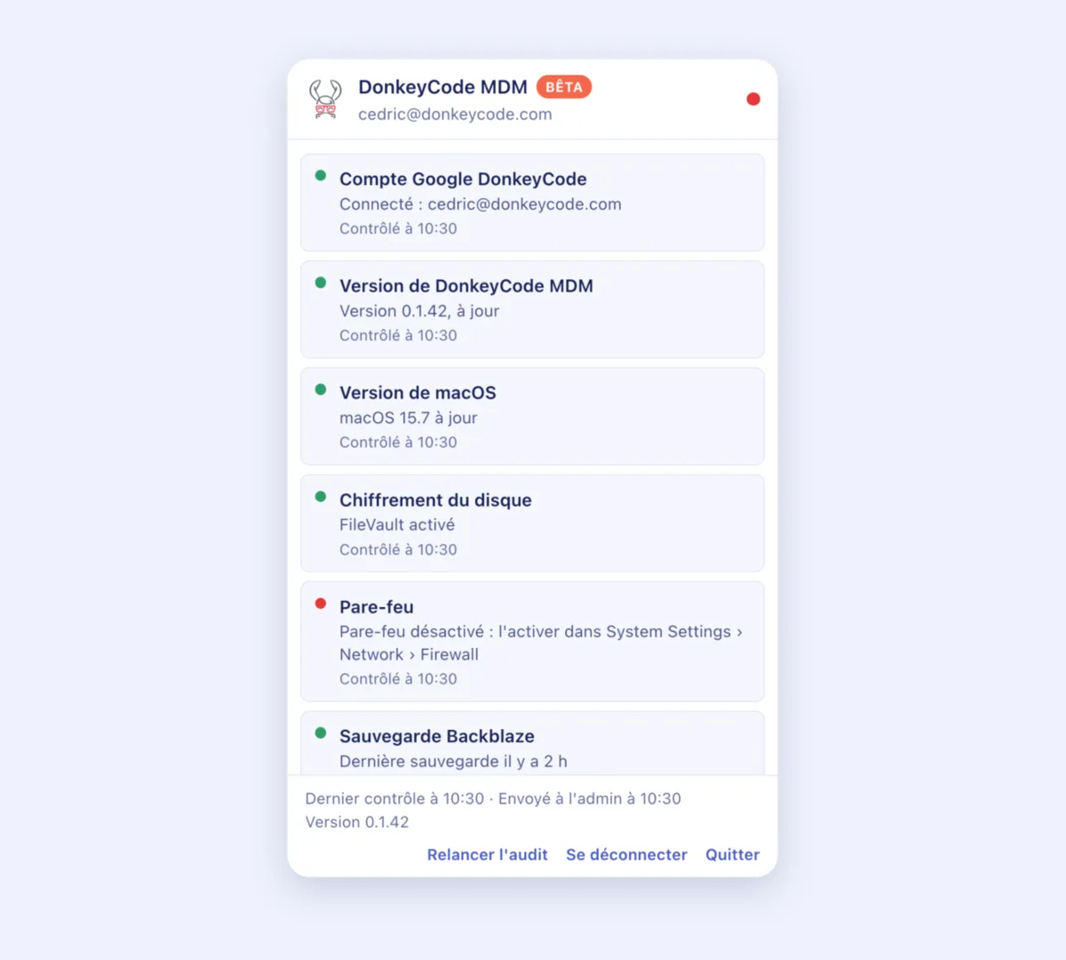 La fenêtre de l'application : les contrôles au vert, sauf le pare-feu désactivé en rouge, avec le chemin du réglage à corriger